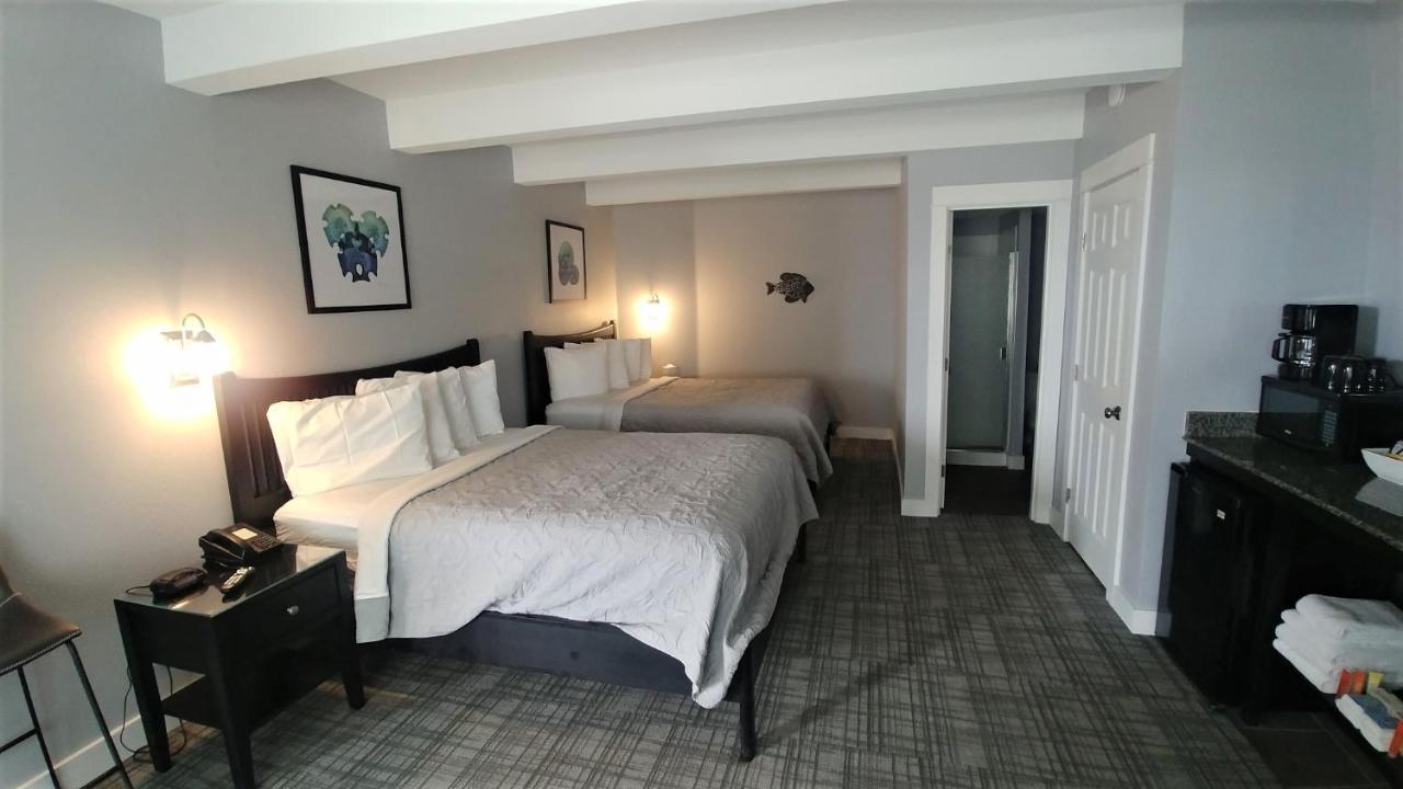 Beachfront Manor Hotel Линкольн-Сити Экстерьер фото