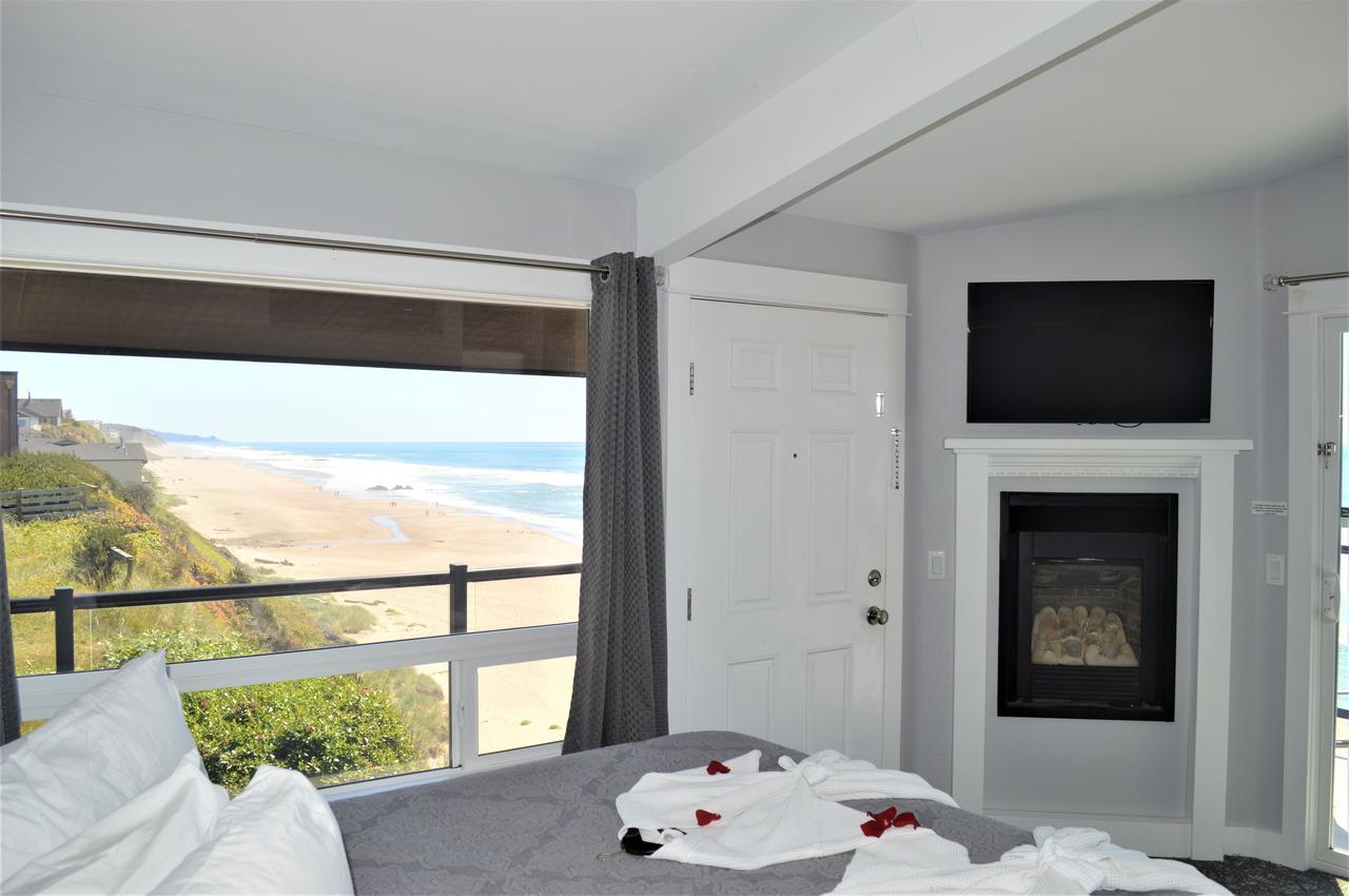 Beachfront Manor Hotel Линкольн-Сити Экстерьер фото